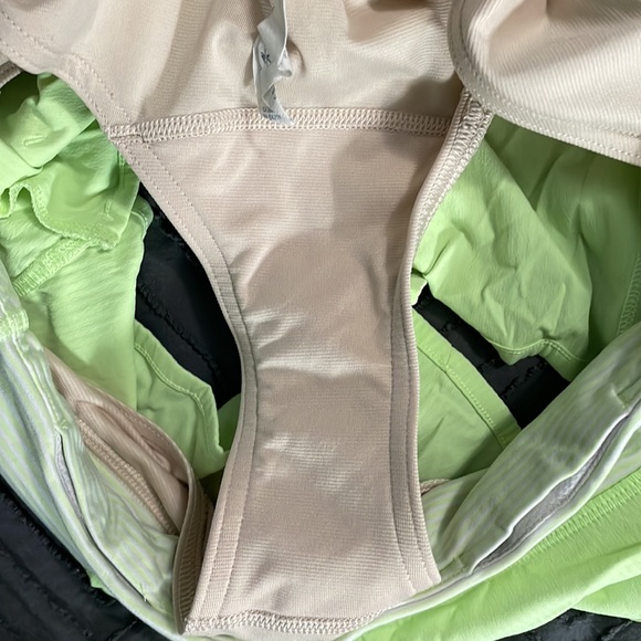 LULULEMON SPEED SHORTS - Picture 5 of 5